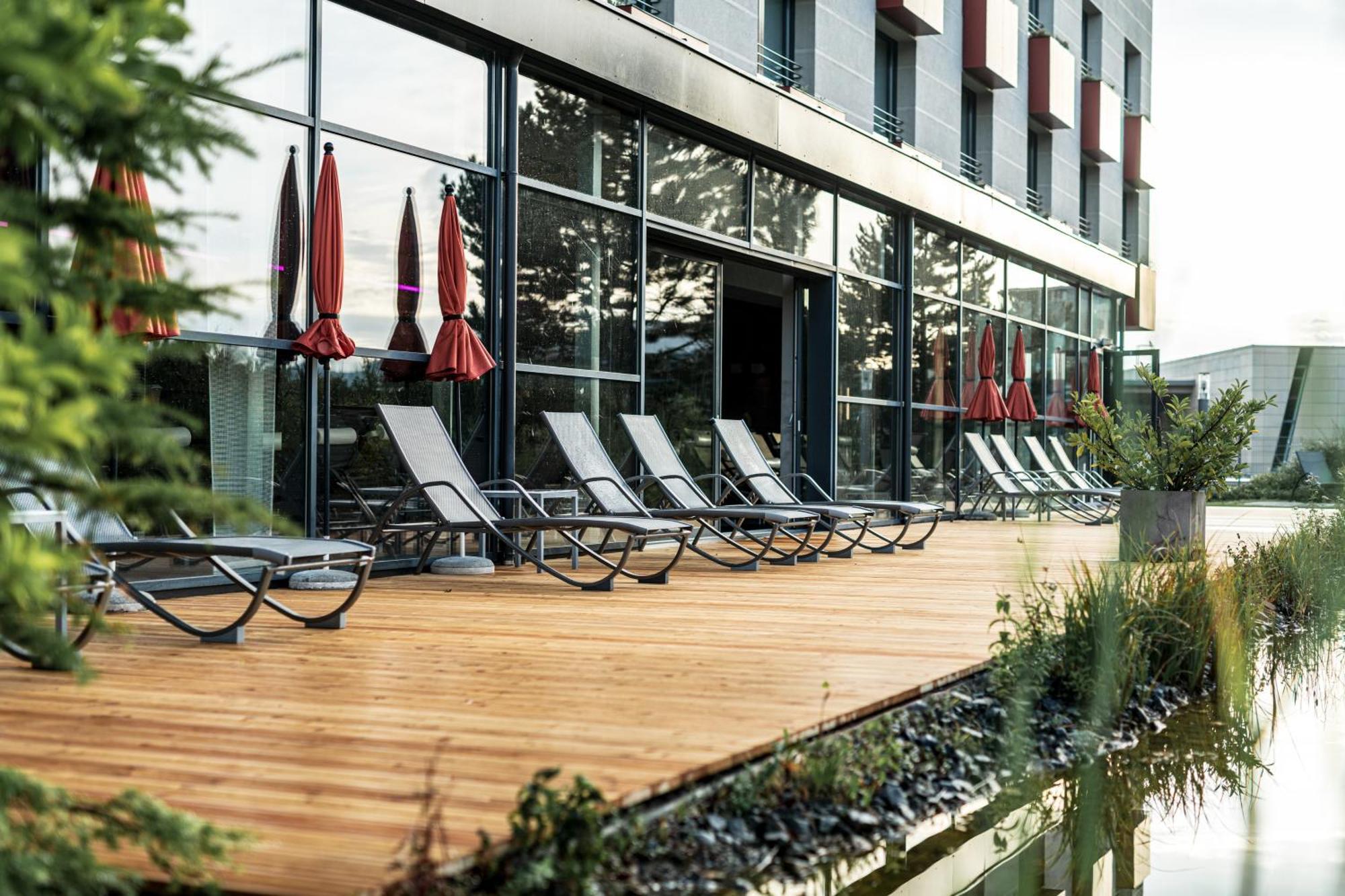 Linsberg Asia Hotel, Spa & Therme - Adults Only บาด แอร์ลาค ภายนอก รูปภาพ