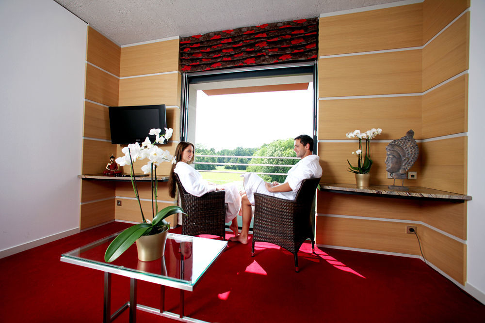 Linsberg Asia Hotel, Spa & Therme - Adults Only บาด แอร์ลาค ภายนอก รูปภาพ