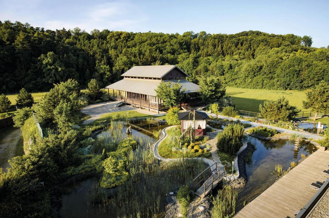Linsberg Asia Hotel, Spa & Therme - Adults Only บาด แอร์ลาค ภายนอก รูปภาพ